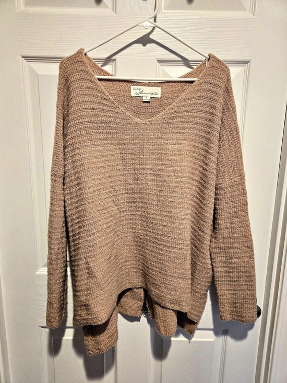 Vintage Havana Tan V-Neck Knit Sweater Size Medium